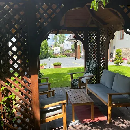 D.w. Kuchtowka ホームステイ ビャウカ